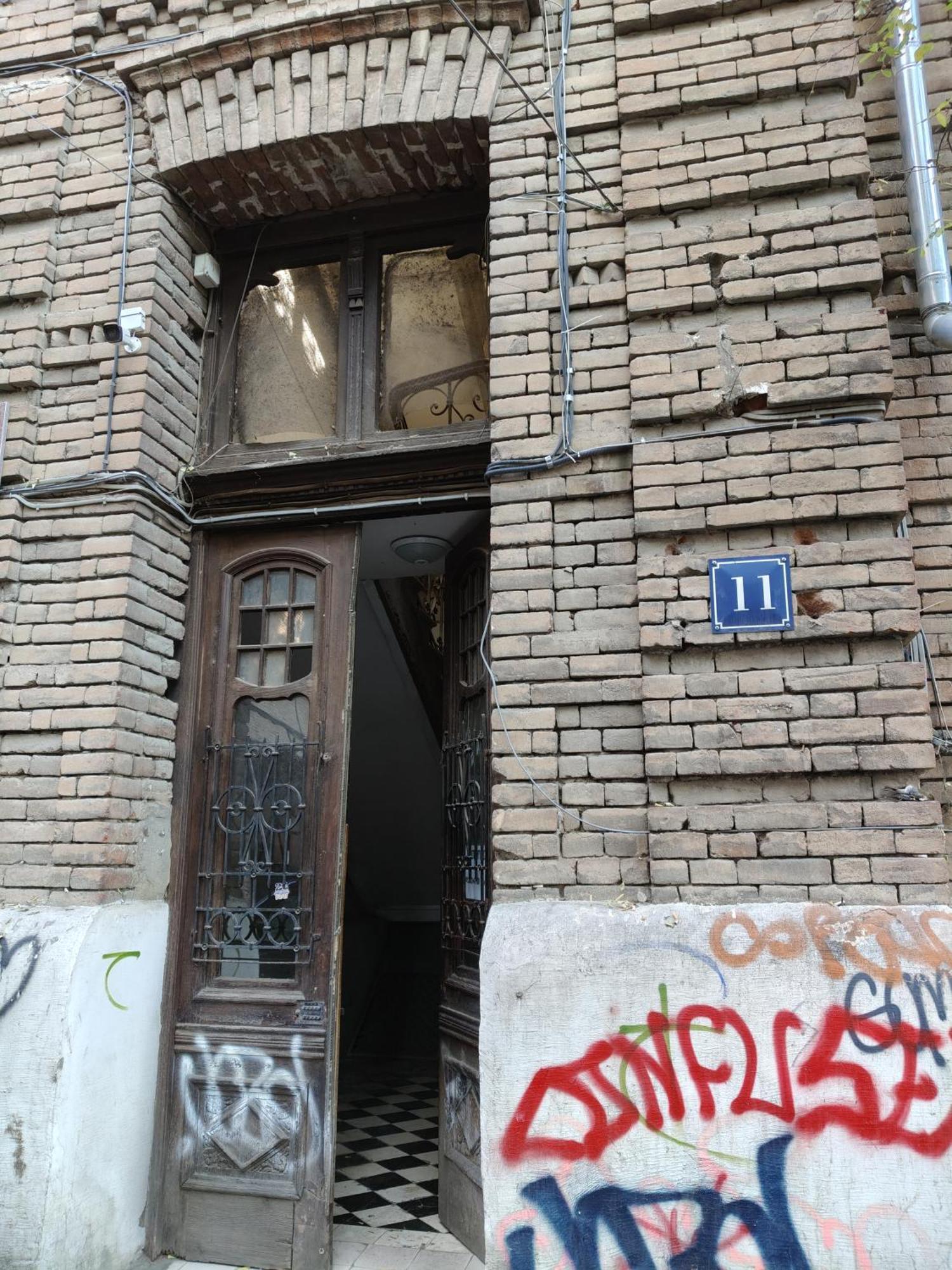 Ambience Hostel & Apartments Tbilisi Bagian luar foto